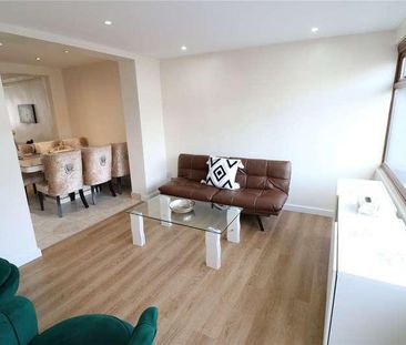 Deanscroft Avenue, London, NW9 - Photo 1