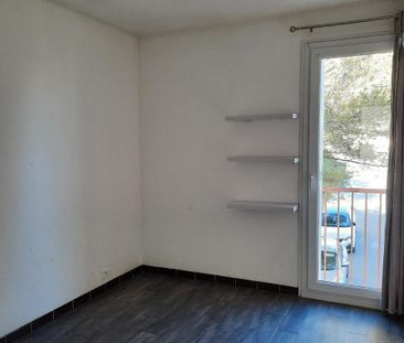 Location Appartement 4 pièces 63m² DRAGUIGNAN 83300 - Photo 5