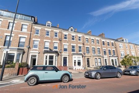 3 Bedroom Maisonette - Photo 5