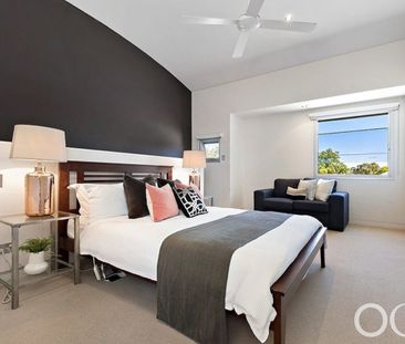 Open the Door to Architectural Brilliance - Photo 5