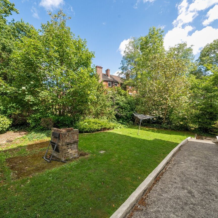 Lawrie Park Road, London, SE26 - Photo 1