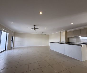 MODERN 3 BEDROOM HOME IN BURDELL - Photo 5