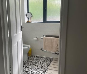 Room in a Shared House, The Lawns, SE19 - Photo 1