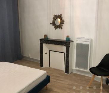 Type II centre ville proche Hôtel Fumé - Photo 3