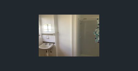 Neat 2-Bedroom Unit - Photo 5