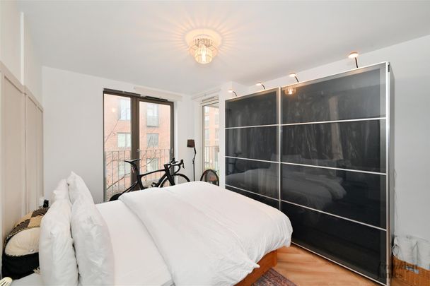 Callisto Court, E16 1FW, London - Photo 1