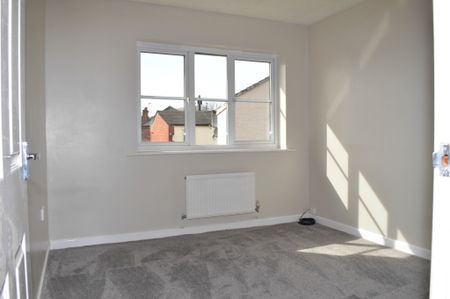 Two Bedroom Townhouse to let in Wigan Town Centre - Photo 2