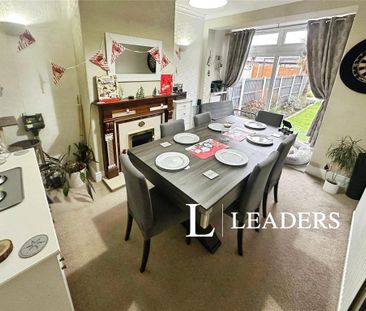 3 bedroom semi-detached house to rent - Photo 3