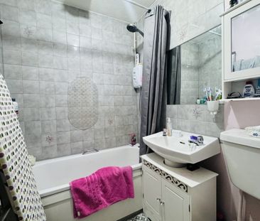 Hudson Close - Photo 1