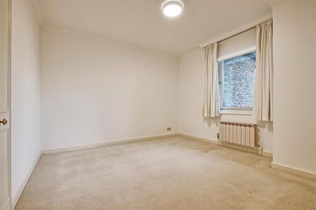 3 bedroom flat to rent - Photo 5