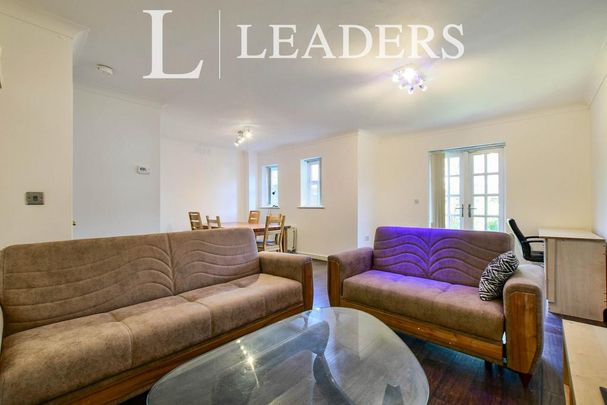 1 bedroom semi-detached house to rent - Photo 1