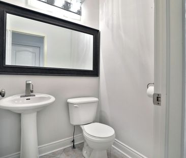 For Lease - 2565 Falkland Crescent, Oakville, Ontario - Photo 2