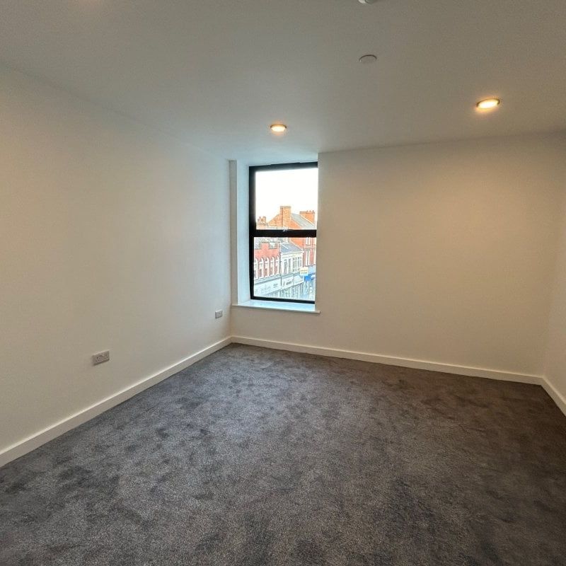 Burlington Square - Photo 1