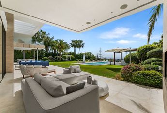 6 bedroom luxury Villa for rent in Nueva Andalucia, Spain