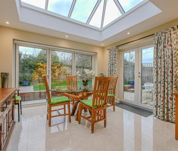 3 bedroom semi-detached house to rent - Photo 5