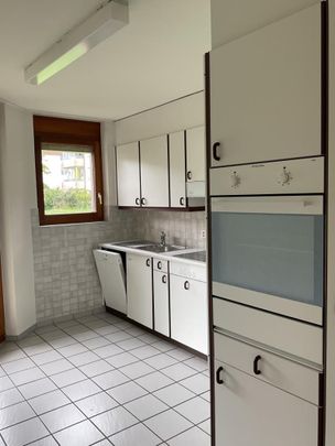 "Wohnung mit 2 Aussensitzplätze im Grünen in der nähe vom Bahnhof und E" - Photo 1