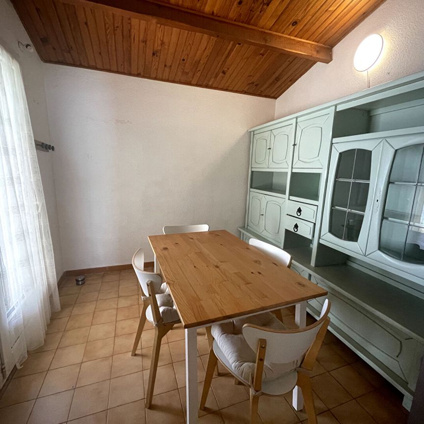 Pavillon T3 meublé à louer de 43.30 M2 avec terrasse , jardinet,+ 1 stationnement à Sausset-les-Pins, - Photo 1