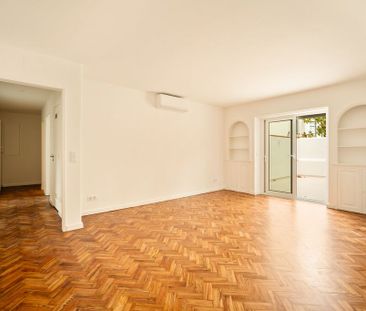 2 Bedroom Apartment with a terrace, Centro Histórico Cascais, Cascais - Photo 6