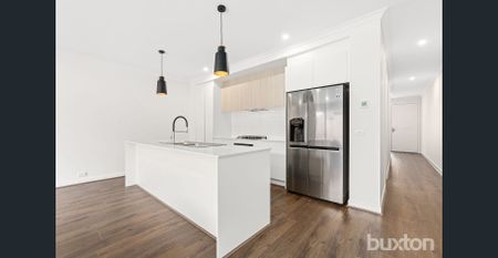 Substantially Proportioned With 2 Levels of Luxury - 4 Bedrooms & 2 Bathrooms! - Photo 5