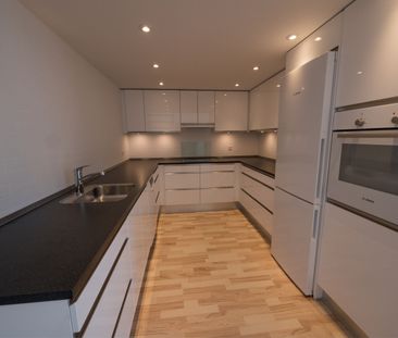 Super lækker 2-værelses med hems i midtbyen - Photo 6