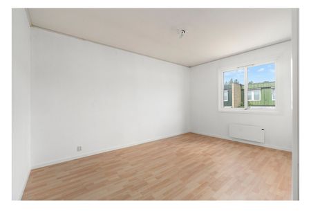 Östastigen, Södertälje - Photo 2