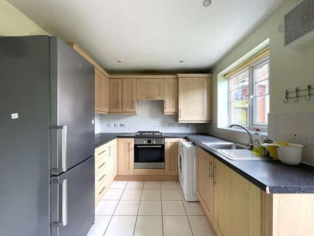 Canterbury Close, Birmingham, B23 - Photo 2