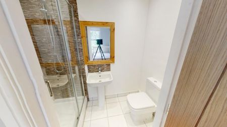 7 bedroom house to rent - Photo 3