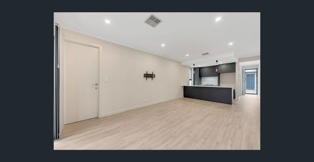 Low-Maintenance, Modern Living in Ultra-Convenient Location - Photo 1