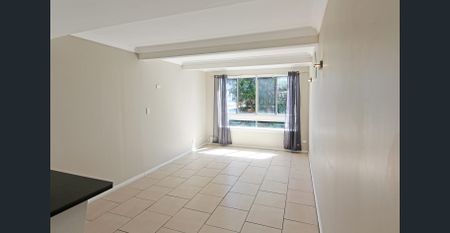 Central Living in Forster - Photo 3