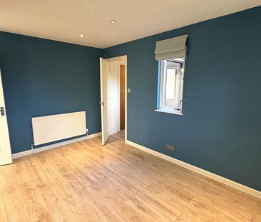 5 bedroom detached house to rent - Photo 3