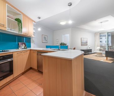 City-Living Apartment - Photo 5