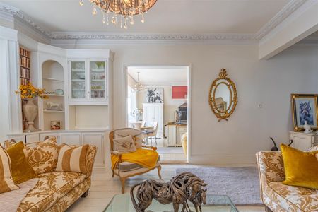 Westcliff Parade, Westcliff-On-Sea - Photo 3