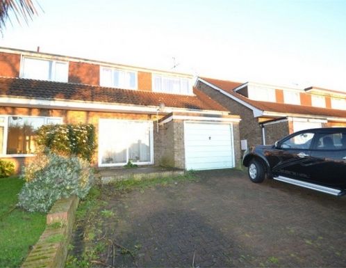 5 Bed - Tangerine Close, Colchester, Essex - Photo 1