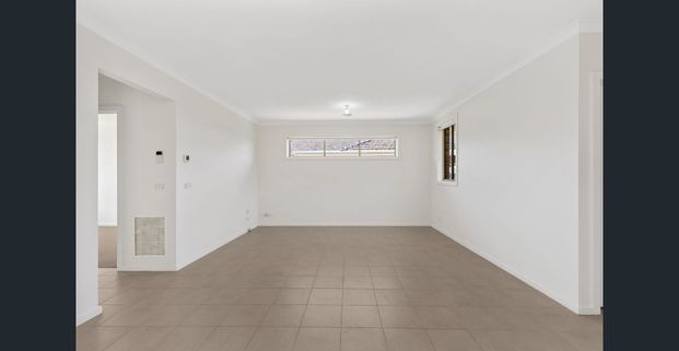 Spacious Unit - Photo 1