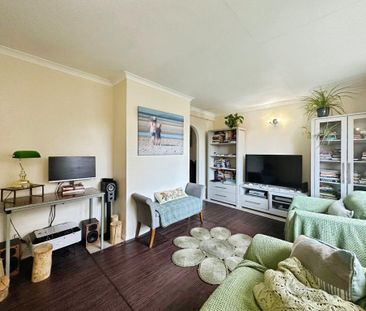 3 bedroom detached house to rent - Photo 2