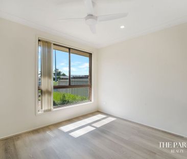 Spacious Family Living in Prime Bossley Park Location - Photo 2