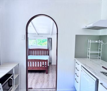 Sunny Self-Contained Furnished Unit – All Bills In - Photo 3