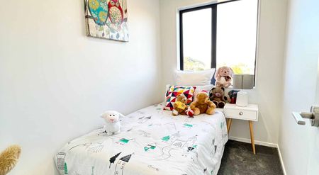 2 bedroom plus study in Massey - Photo 4