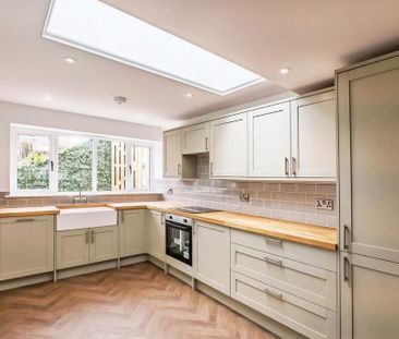 4 bedroom detached house to rent - Photo 6