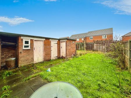 3 bedroom terraced house to rent - Photo 3