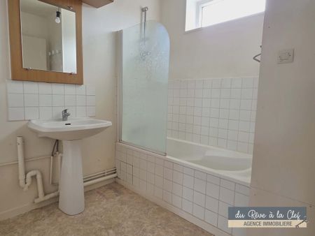 Location Appartement 3 pièces 59m² BERNAY 27300 - Photo 3