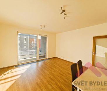 Pronájem bytu 2+kk 61 m2 - Fotografie 4