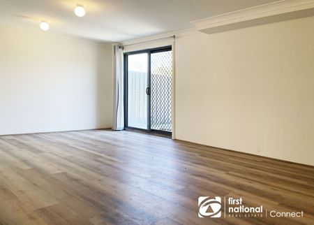 Spacious Family Home! - Photo 2