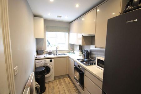 2 bedroom terraced house to rent - Photo 5