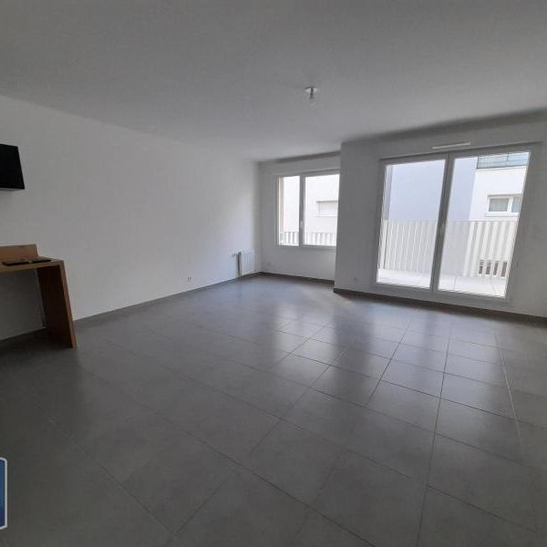 Location Appartement 3 pièces 66m² VILLEURBANNE 69100 - Photo 1