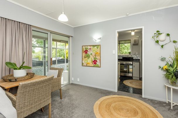 Havelock North - 2 Bedrooms - Photo 1