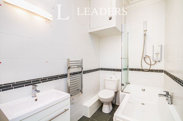 1 bedroom apartment to rent South Terrace, Littlehampton, BN17 - Photo 1