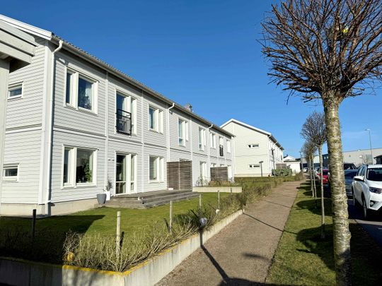 Tresädesgränden, Dalby - Foto 1