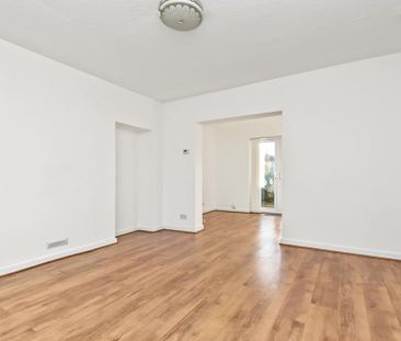 2 bedroom semi-detached house to rent - Photo 3