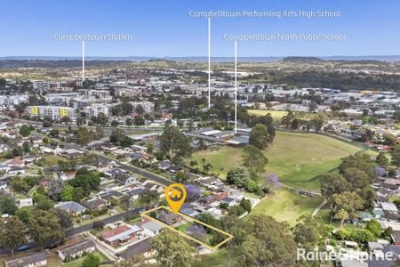 FOUR BEDROOM FAMILY HOME IN PRIME LOCATION - Photo 2